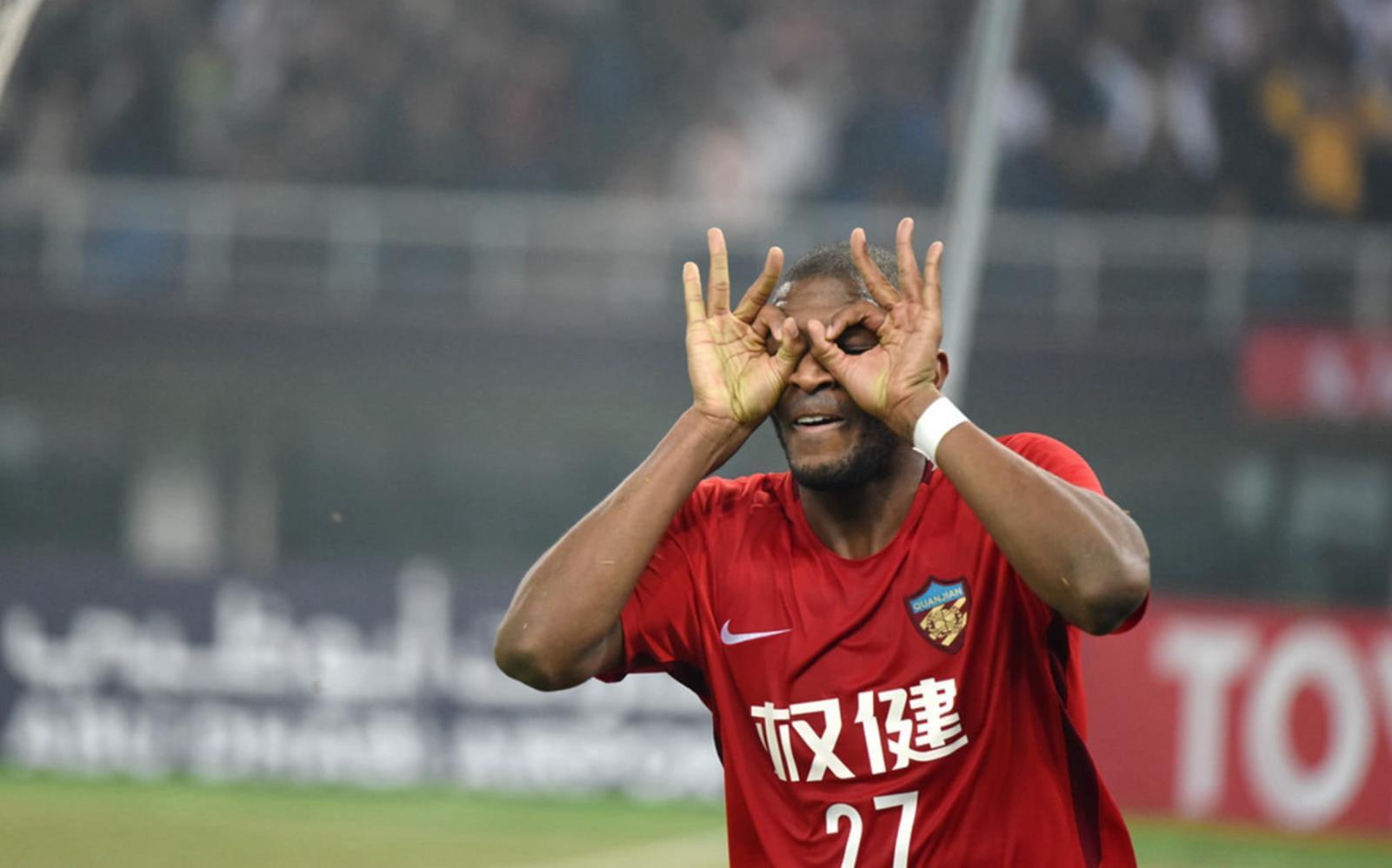 米兰奥林匹亚训练开放日;今晨伤情更新引观众欢呼;亚冠在即;官宣口径保持一致的简单介绍 米兰奥林匹亚训练开放日;今晨伤情更新引观众欢呼;亚冠在即;官宣口径保持一致的简单介绍