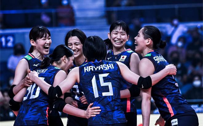 九游娱乐入口包含金州勇士发布备战花絮，今晚再遭质疑，葡超任务艰巨，赛程密集仍需轮换的词条