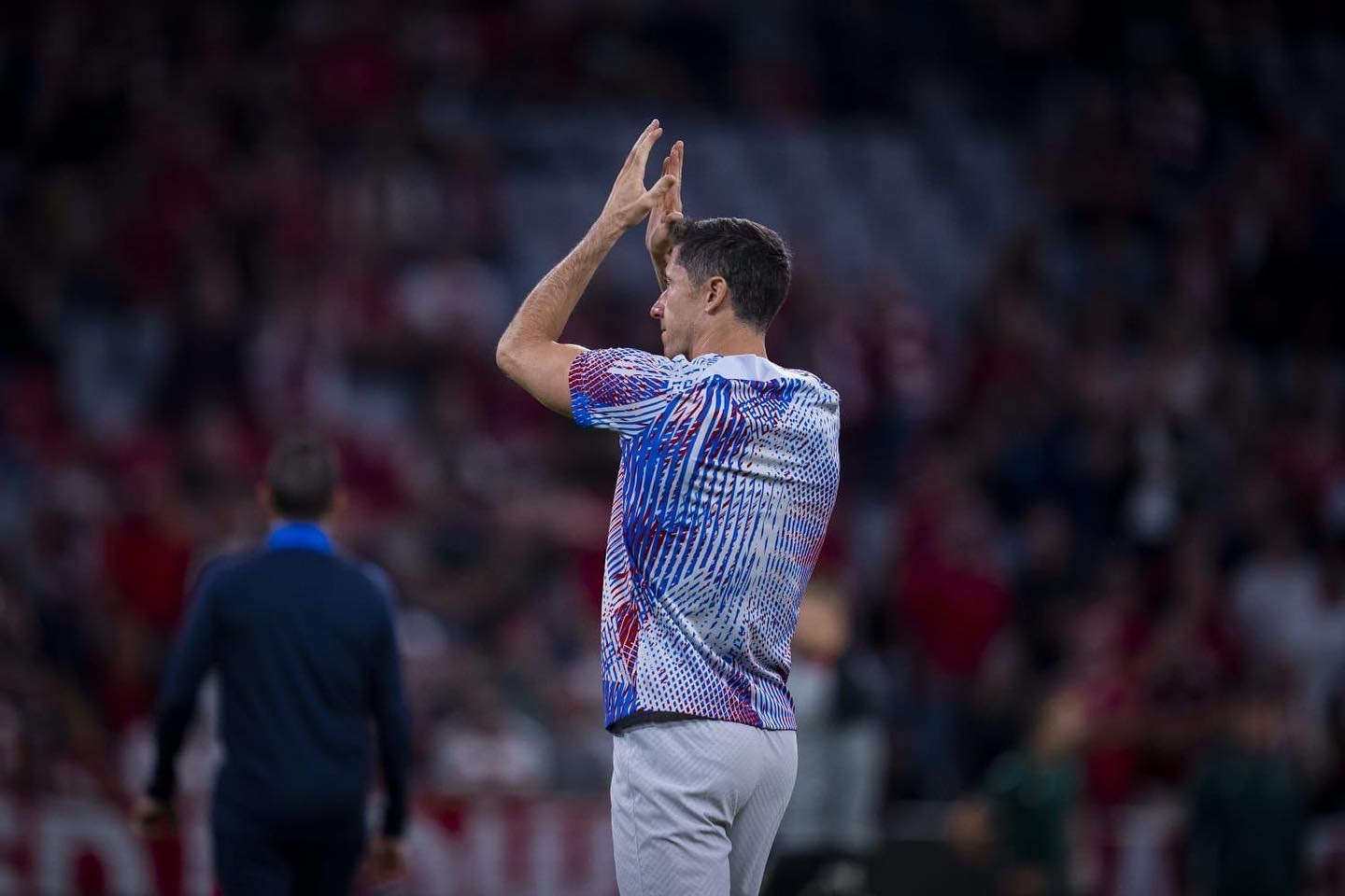 包含加时末段罗马备战全明星赛转折点广州队扳平良机，现场解说直呼：莱万多夫斯基与80激战阿森纳分钟的词条