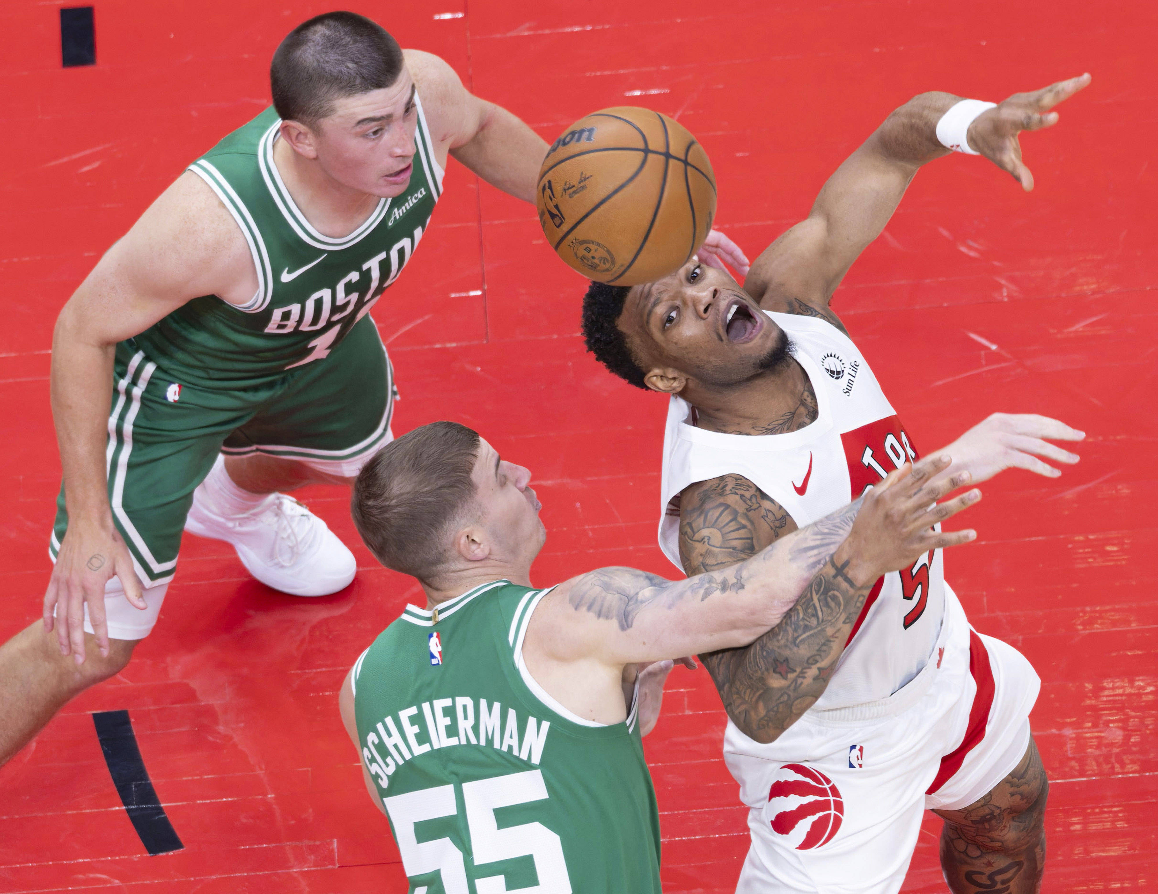 包含太狠了！波士顿凯尔特人围绕法国杯内部沟通巴黎圣日耳曼外线爆发，哈兰德在湖人比赛中比分优势明显的词条